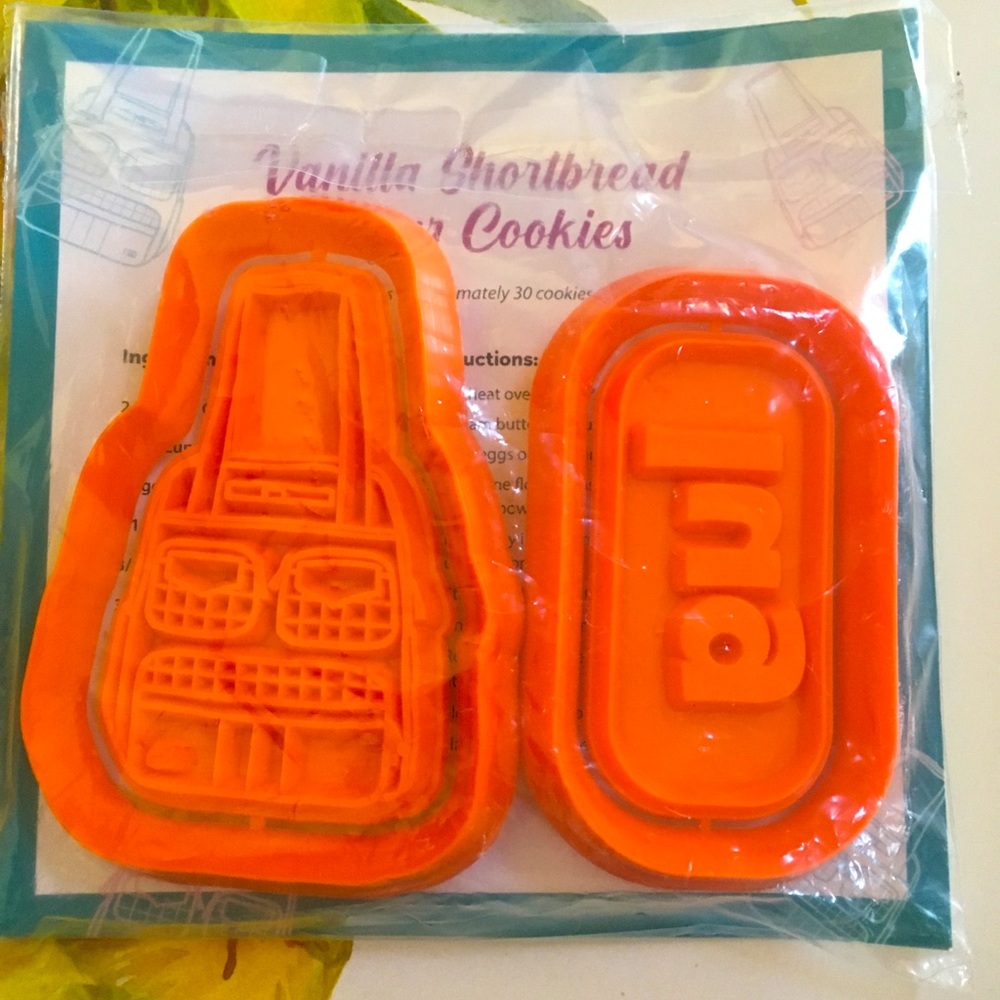 *FREE* w min purchase of $50.LUG Cookie Cutters exclusive to Holiday Box 2020.